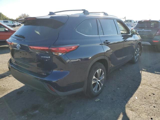 Photo 4 from auction – 2022 TOYOTA HIGHLANDER with VIN 5TDGBRCH2NS556426