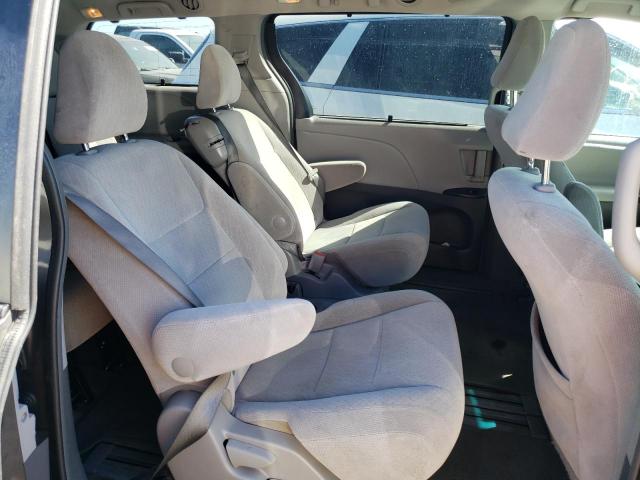 Photo 6 from auction – 2017 TOYOTA SIENNA LE with VIN 5TDKZ3DC4HS837170