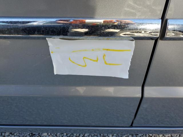 Photo 9 from auction – 2014 CHRYSLER TOWN & COU with VIN 2C4RC1CG2ER108677