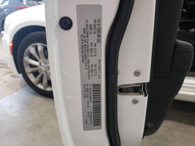 Photo 10 from auction – 2018 CHRYSLER 300 TOURIN with VIN 2C3CCARG7JH324770