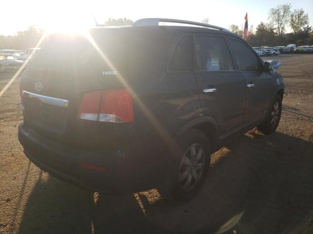 Photo 4 from auction – 2013 KIA SORENTO LX with VIN 5XYKTCA60DG400922