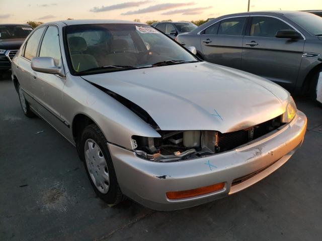 HONDA ACCORD LX 1997 with VIN JHMCD5634VC015976 - Photo from auction