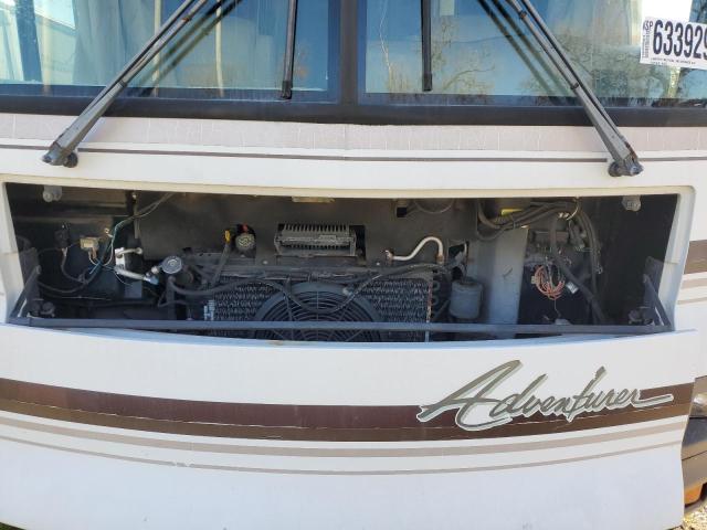 Photo 7 from auction – 2000 WINNEBAGO ADVENTURER with VIN 5B4LP37JXY3320709