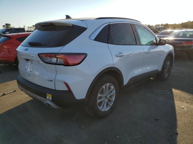 Photo 4 from auction – 2020 FORD ESCAPE SE with VIN 1FMCU9G62LUA04107