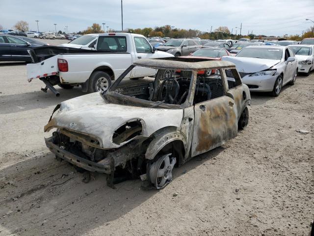 Photo 2 from auction – 2008 MINI COOPER with VIN WMWMF33538TT67216