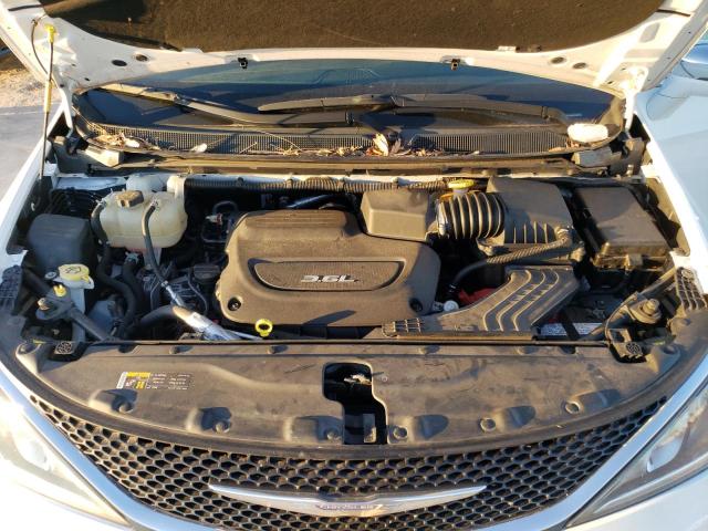 Photo 7 from auction – 2017 CHRYSLER PACIFICA L with VIN 2C4RC1GG0HR504654