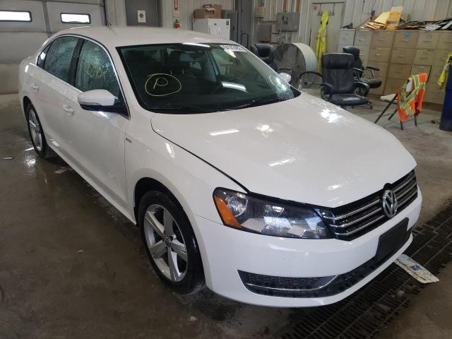 VOLKSWAGEN PASSAT S 2014 with VIN 1VWAS7A31EC041479 - Photo from auction
