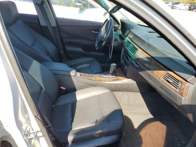 Photo 5 from auction – 2006 BMW 325 I AUTO with VIN WBAVB17596NK38249