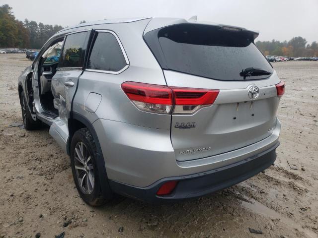 Foto 3 de la subasta – 2017 TOYOTA HIGHLANDER con VIN 5TDJZRFH9HS445678