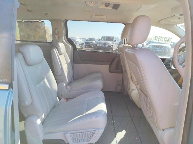 Photo 6 from auction – 2010 CHRYSLER TOWN & COU with VIN 2A4RR5D12AR189023