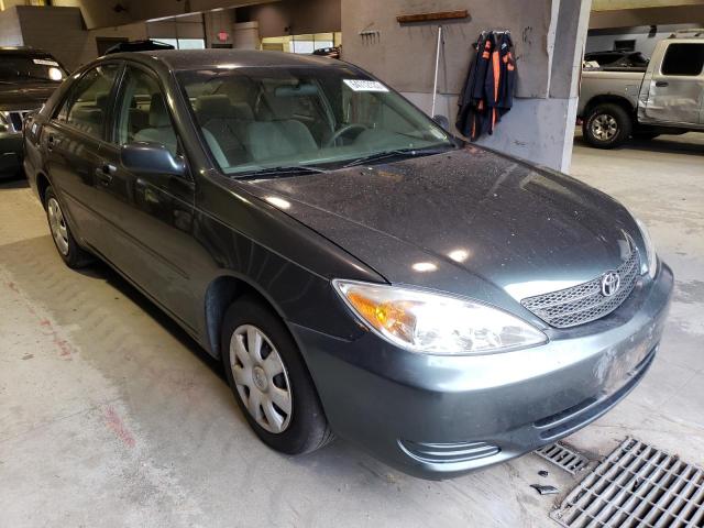 TOYOTA CAMRY LE 2002 with VIN 4T1BE32K22U613299 - Photo from auction
