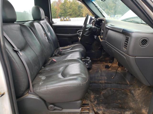 Photo 5 from auction – 2003 CHEVROLET SILVERADO with VIN 1GBHC24U03E304914