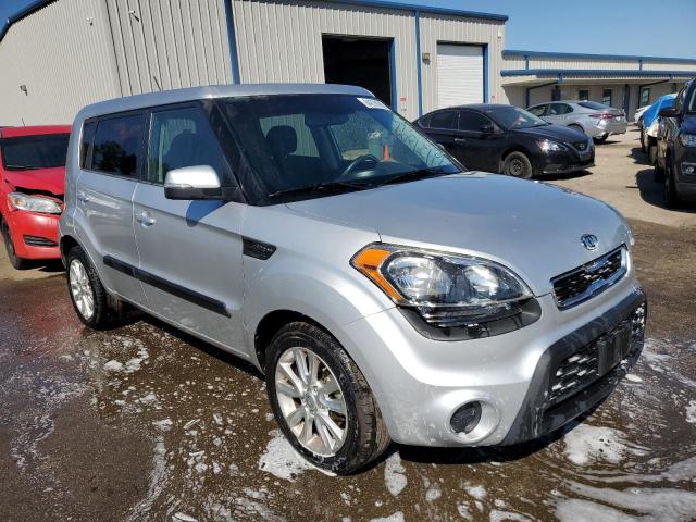 KIA SOUL + 2012 с VIN KNDJT2A68C7465843 - Снимка от търг