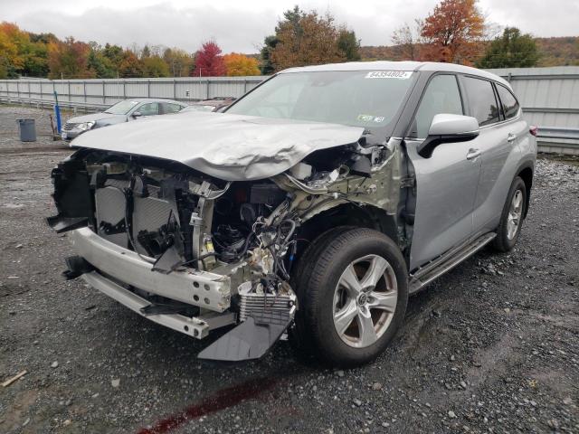 Photo 2 from auction – 2022 TOYOTA HIGHLANDER with VIN 5TDBZRBH6NS224402