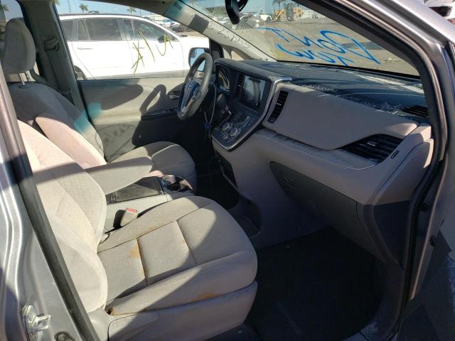 Photo 5 from auction – 2015 TOYOTA SIENNA LE with VIN 5TDKK3DC7FS668439