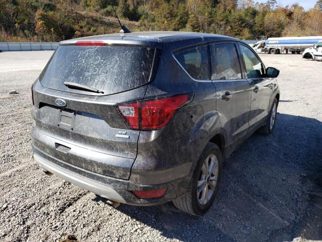Photo 4 from auction – 2019 FORD ESCAPE SE with VIN 1FMCU0GD0KUB85300