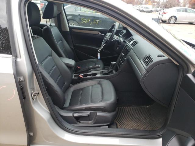 Photo 5 from auction – 2014 VOLKSWAGEN PASSAT SE with VIN 1VWBP7A32EC008397