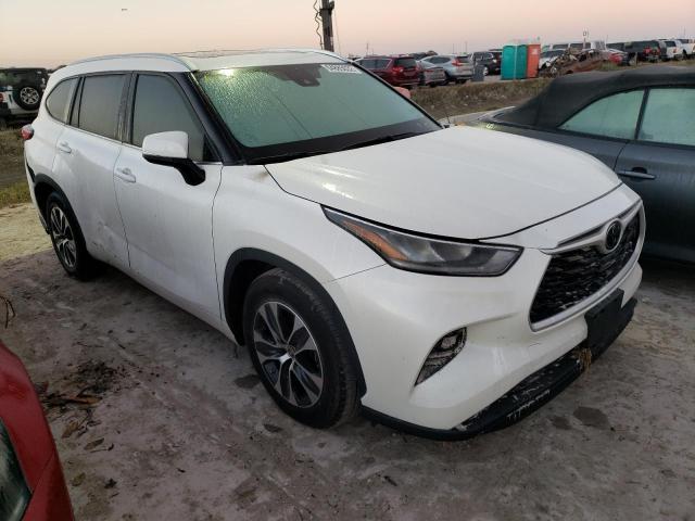TOYOTA HIGHLANDER 2020 with VIN 5TDGZRAH5LS510939 - Photo from auction