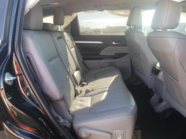 Photo 6 from auction – 2017 TOYOTA HIGHLANDER with VIN 5TDJZRFH3HS424325