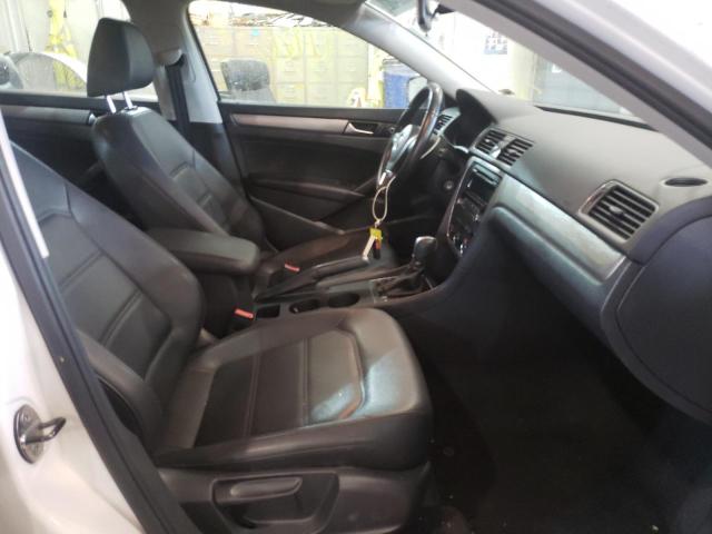Photo 5 from auction – 2014 VOLKSWAGEN PASSAT S with VIN 1VWAS7A31EC041479