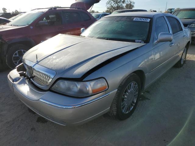 Photo 2 from auction – 2006 LINCOLN TOWN CAR D with VIN 1LNHM83V06Y651180