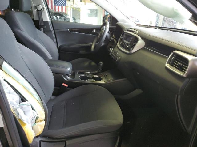 Photo 5 from auction – 2016 KIA SORENTO LX with VIN 5XYPG4A33GG132152