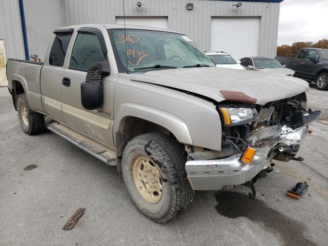 CHEVROLET SILVERADO 2004 with VIN 1GCHK29224E369688 - Photo from auction