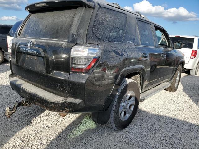 Photo 4 from auction – 2018 TOYOTA 4RUNNER SR with VIN JTEBU5JR1J5521686