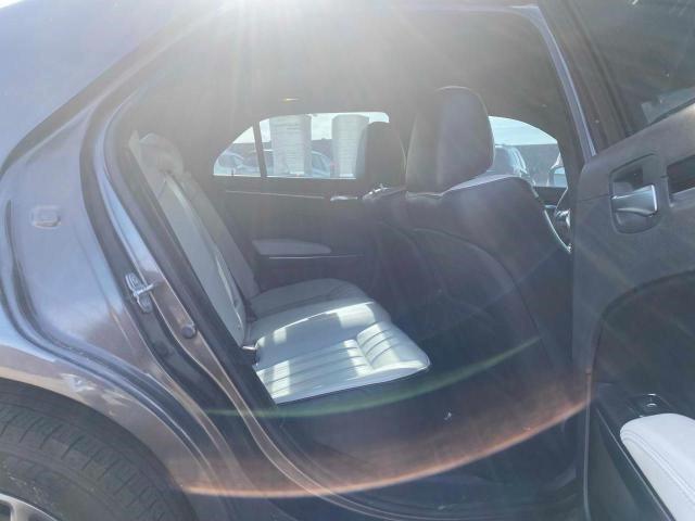 Photo 6 from auction – 2018 CHRYSLER 300 S with VIN 2C3CCAGG2JH141800