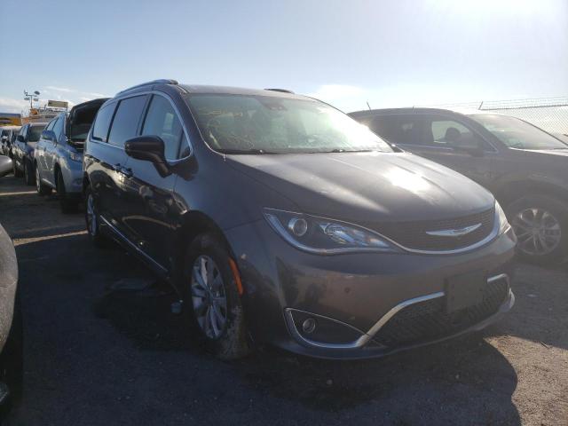 CHRYSLER PACIFICA T 2018 with VIN 2C4RC1BG8JR171083 - Photo from auction