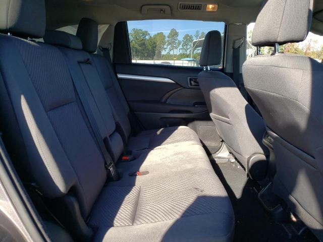 Photo 6 from auction – 2018 TOYOTA HIGHLANDER with VIN 5TDZARFH5JS037209