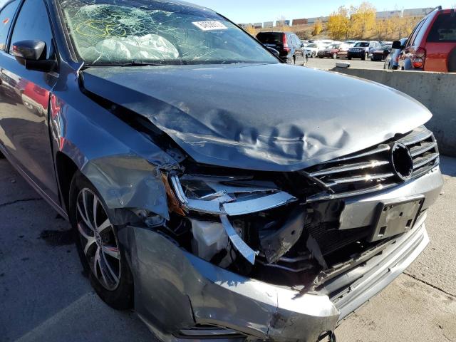 Photo 9 from auction – 2017 VOLKSWAGEN JETTA SE with VIN 3VWDB7AJ9HM325599