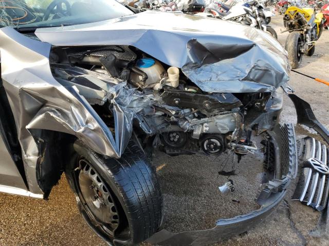 Photo 9 from auction – 2013 VOLKSWAGEN PASSAT S with VIN 1VWAP7A39DC000453