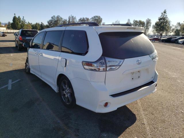 Photo 3 from auction – 2017 TOYOTA SIENNA SE with VIN 5TDXZ3DC6HS796739