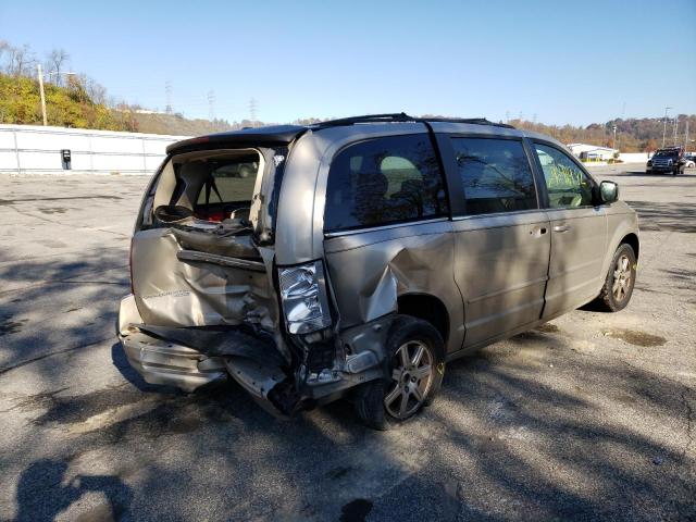 Photo 4 from auction – 2008 CHRYSLER TOWN & COU with VIN 2A8HR54PX8R762730