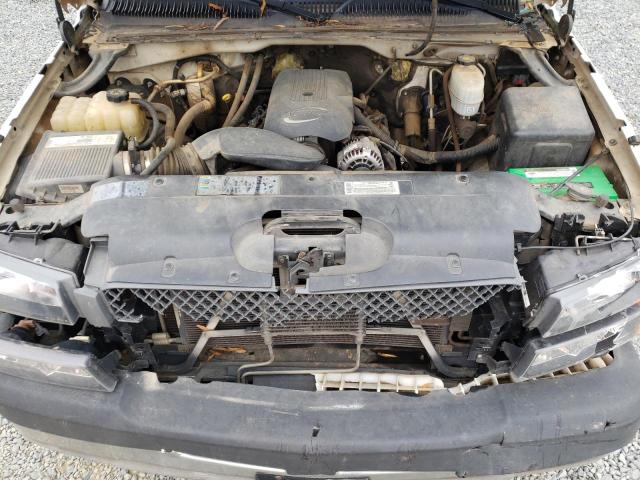 Photo 7 from auction – 2003 CHEVROLET SILVERADO with VIN 1GBHC24U03E304914