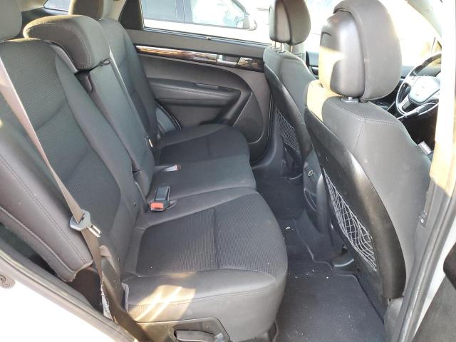 Photo 6 from auction – 2014 KIA SORENTO LX with VIN 5XYKT4A67EG457299