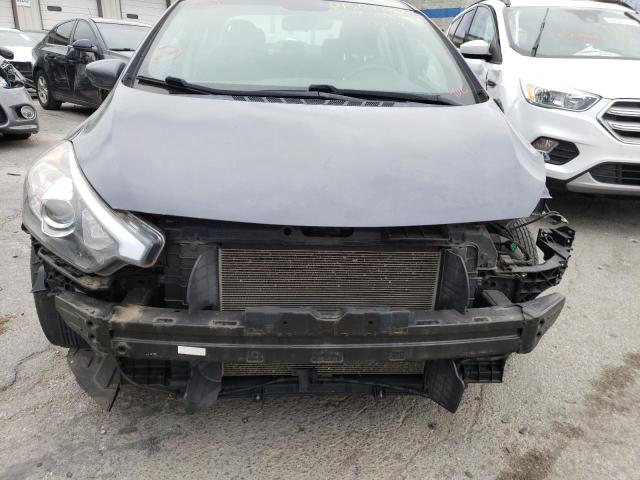 Photo 9 from auction – 2016 KIA FORTE LX with VIN KNAFK4A6XG5610559