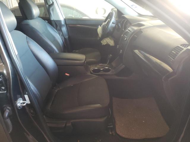 Photo 5 from auction – 2011 KIA SORENTO EX with VIN 5XYKUDA24BG161131