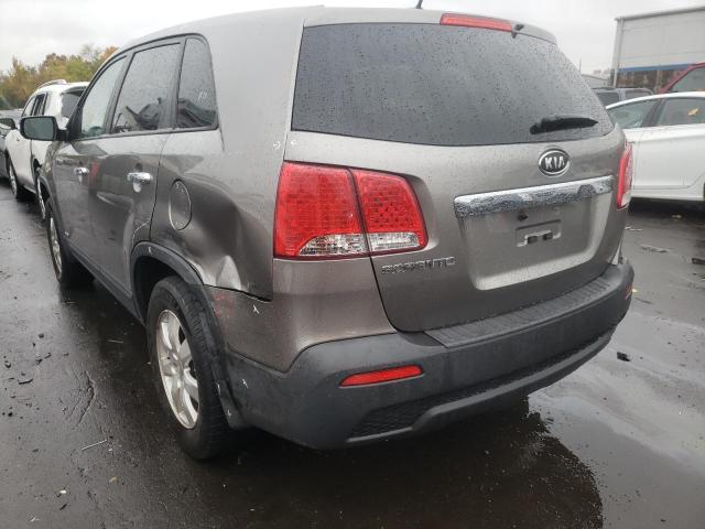 Photo 3 from auction – 2013 KIA SORENTO LX with VIN 5XYKTCA68DG394979
