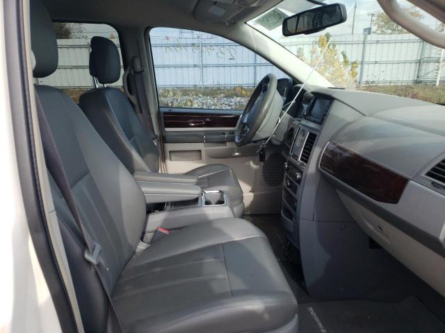 Photo 5 from auction – 2010 CHRYSLER TOWN & COU with VIN 2A4RR5DXXAR278097