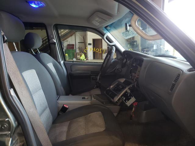 Photo 5 from auction – 2004 FORD EXPLORER S with VIN 1FMZU67K44UA66633