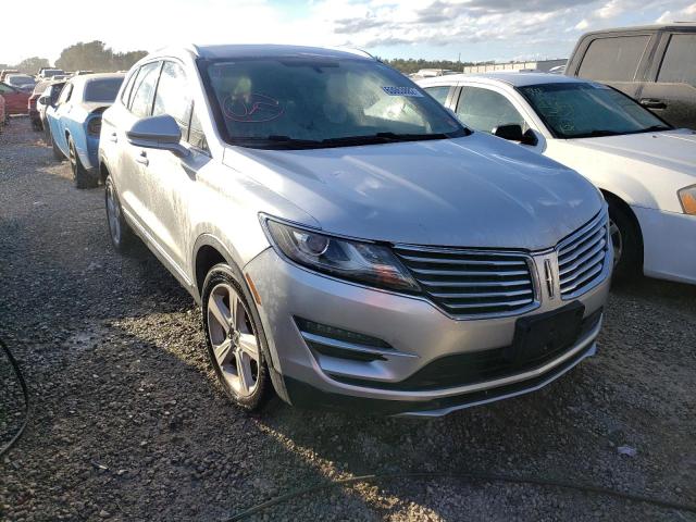 LINCOLN MKC PREMIE 2017 with VIN 5LMCJ1C94HUL19182 - Photo from auction