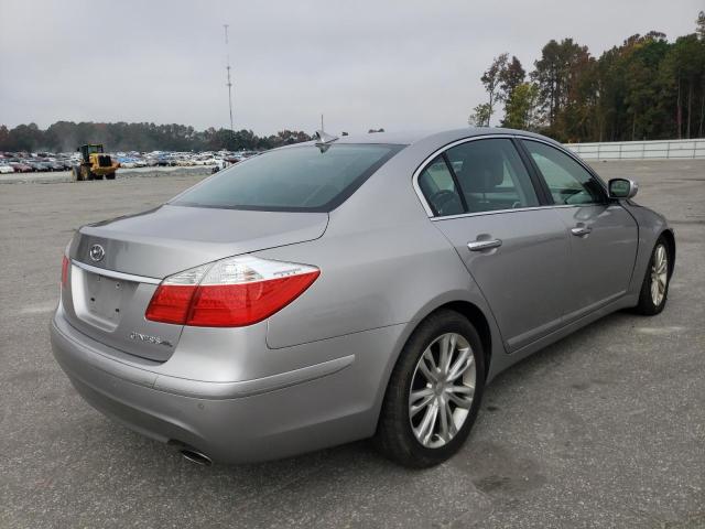Photo 4 from auction – 2010 HYUNDAI GENESIS 4. with VIN KMHGC4DF8AU102194