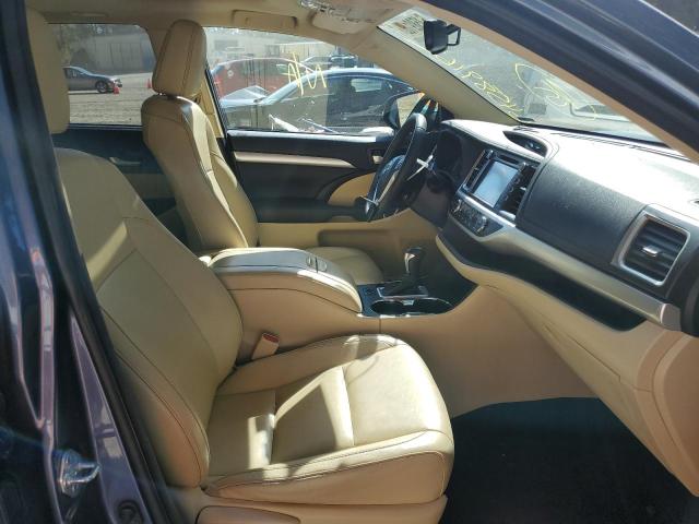 Photo 5 from auction – 2016 TOYOTA HIGHLANDER with VIN 5TDJKRFH8GS326877