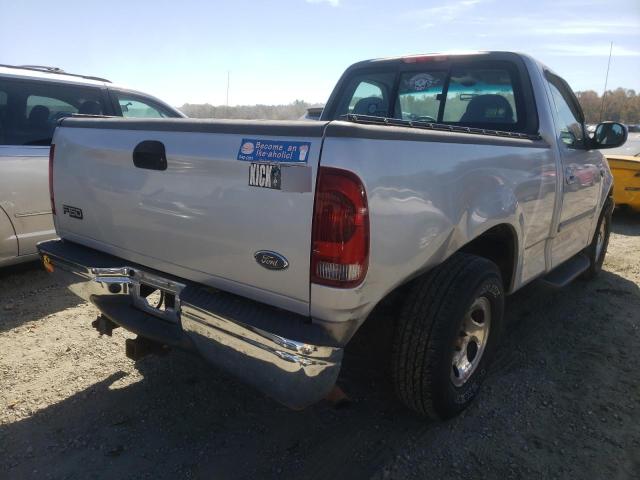 Photo 4 from auction – 2002 FORD F150 with VIN 1FTRF17202NB96921