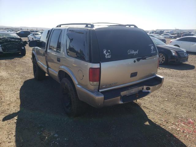 Photo 3 from auction – 2000 CHEVROLET BLAZER with VIN 1GNCS13W8Y2393623