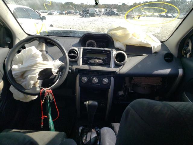 Photo 9 from auction – 2006 TOYOTA SCION XA with VIN JTKKT624260141981