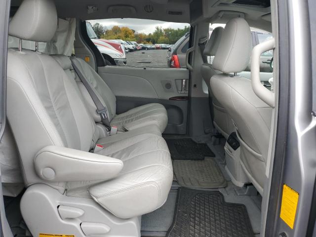 Photo 6 from auction – 2011 TOYOTA SIENNA XLE with VIN 5TDYK3DC9BS016183