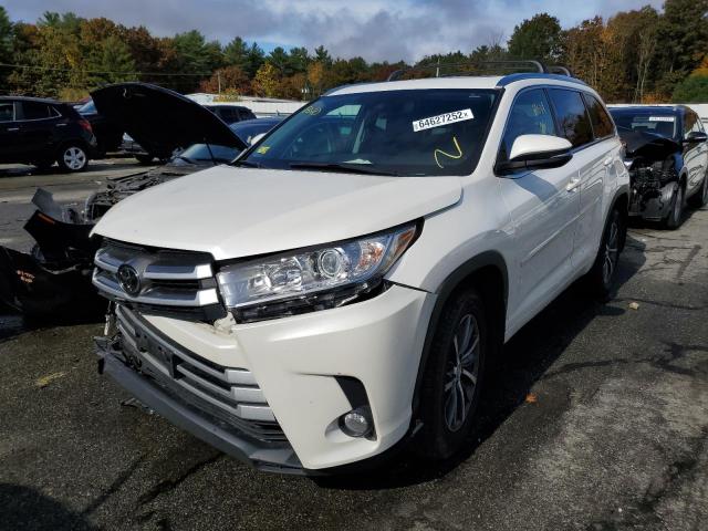 Photo 2 from auction – 2017 TOYOTA HIGHLANDER with VIN 5TDJZRFH0HS473370